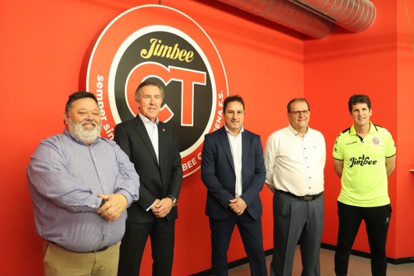 Paulo Roberto, ahora directivo del Jimbee: 