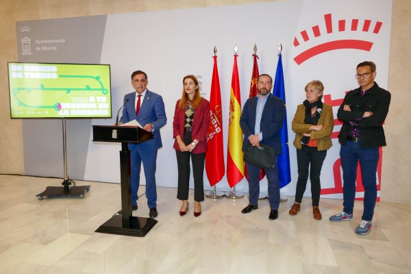 Los autobuses, el tranvía y los aparcamientos disuasorios de Murcia serán gratuitos el día del Bando