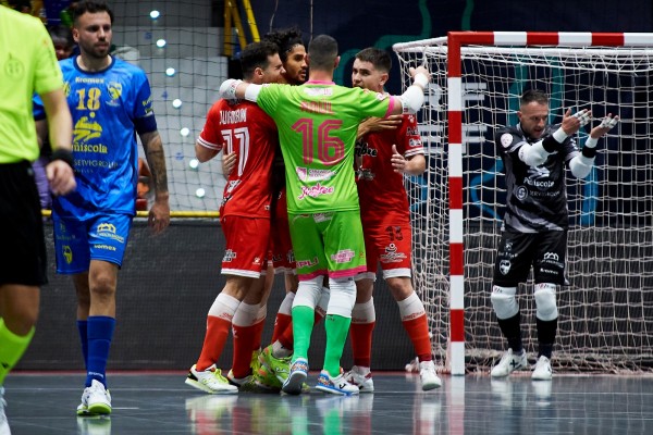 El Jimbee, a la final de la Copa del Rey por penaltis y Cartagena peleará por un título 17 años después