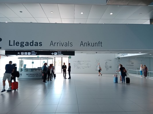 Estas son las rutas del aeropuerto de la Región este verano: tres nuevos vuelos con Reino Unido y Chequia