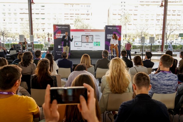 Combustible verde y hoteles inteligentes: claves para que el turismo sea neutro en emisiones en 2050