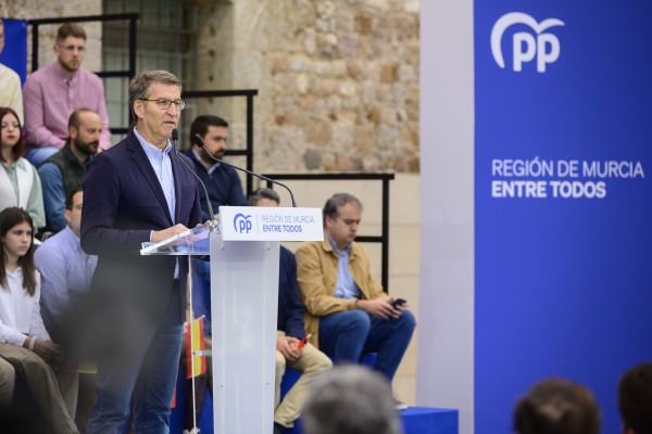 Feijóo no apoya la moción para no 