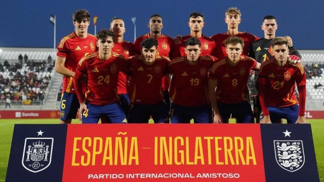 La 'rojita' deja buenas sensaciones en un amistoso sin goles