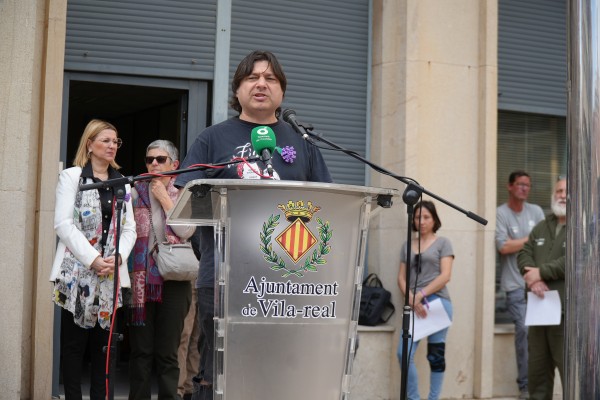 Vila-real es manifesta per la igualtat junt amb entitats socials de la localitat