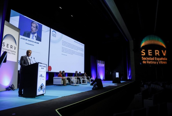 Los nuevos tratamientos para la DMAE y las técnicas de cirugía infantil, avances destacados del Congreso de la SERV
