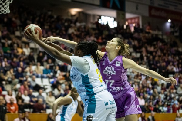 El Jairis protagoniza la gran sorpresa en Girona con un 58-76 y da un gran paso para salvarse 