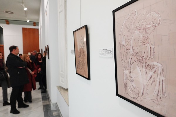 Ángeles de la guarda sobre Ucrania: el artista Francisco Jesús Guerra expone 'Requiem' en Cartagena