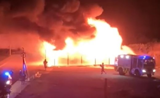 El incendio en el Parque Minero de La Unión desata las críticas contra el abandono de este espacio turístico