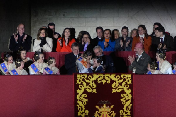 Laura Mengó invita en la Crida a 
