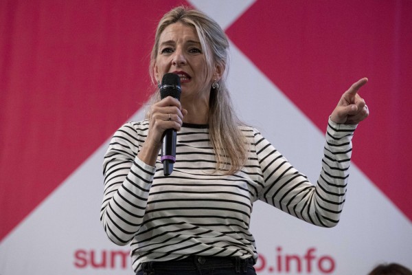 Yolanda Díaz carga en Murcia contra la patronal hostelera de la Región: 