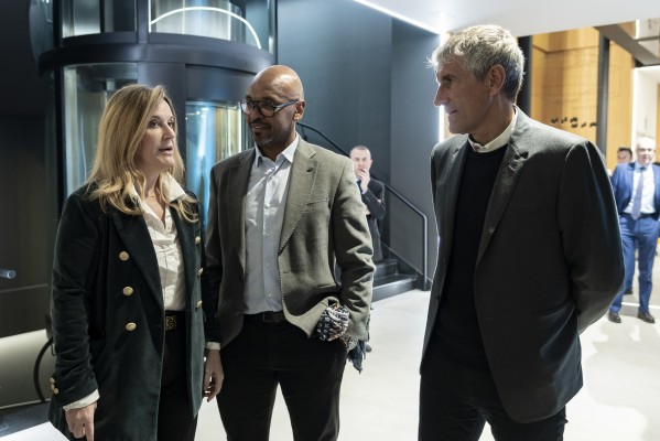 El Villarreal CF visita la 29º Muestra Internacional de Porcelanosa