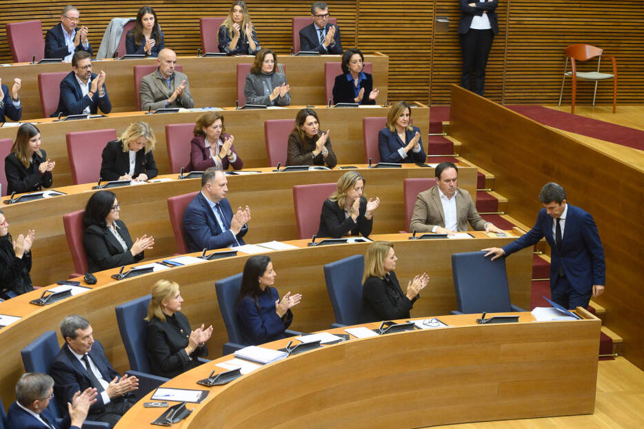 Mazón desvía el grueso de la culpa a la CHJ y se presenta como líder de la reconstrucción