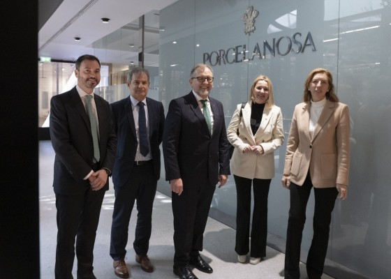 Martí afirma que el prestigio internacional de Porcelanosa 