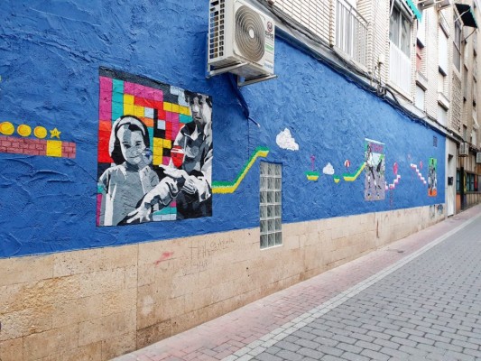 Molina apuesta por el arte urbano: tres murales embellecen los barrios de San Roque, Santa Rita y El Castillo
