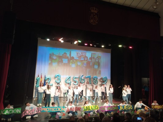 Unicef premia a 10 centros educativos de la Región por promover derechos de la infancia