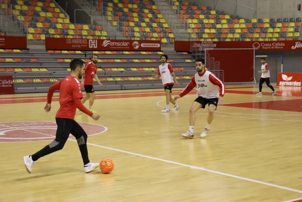 Jesús Izquierdo y Juanpi, del Jimbee, ante la Copa: 