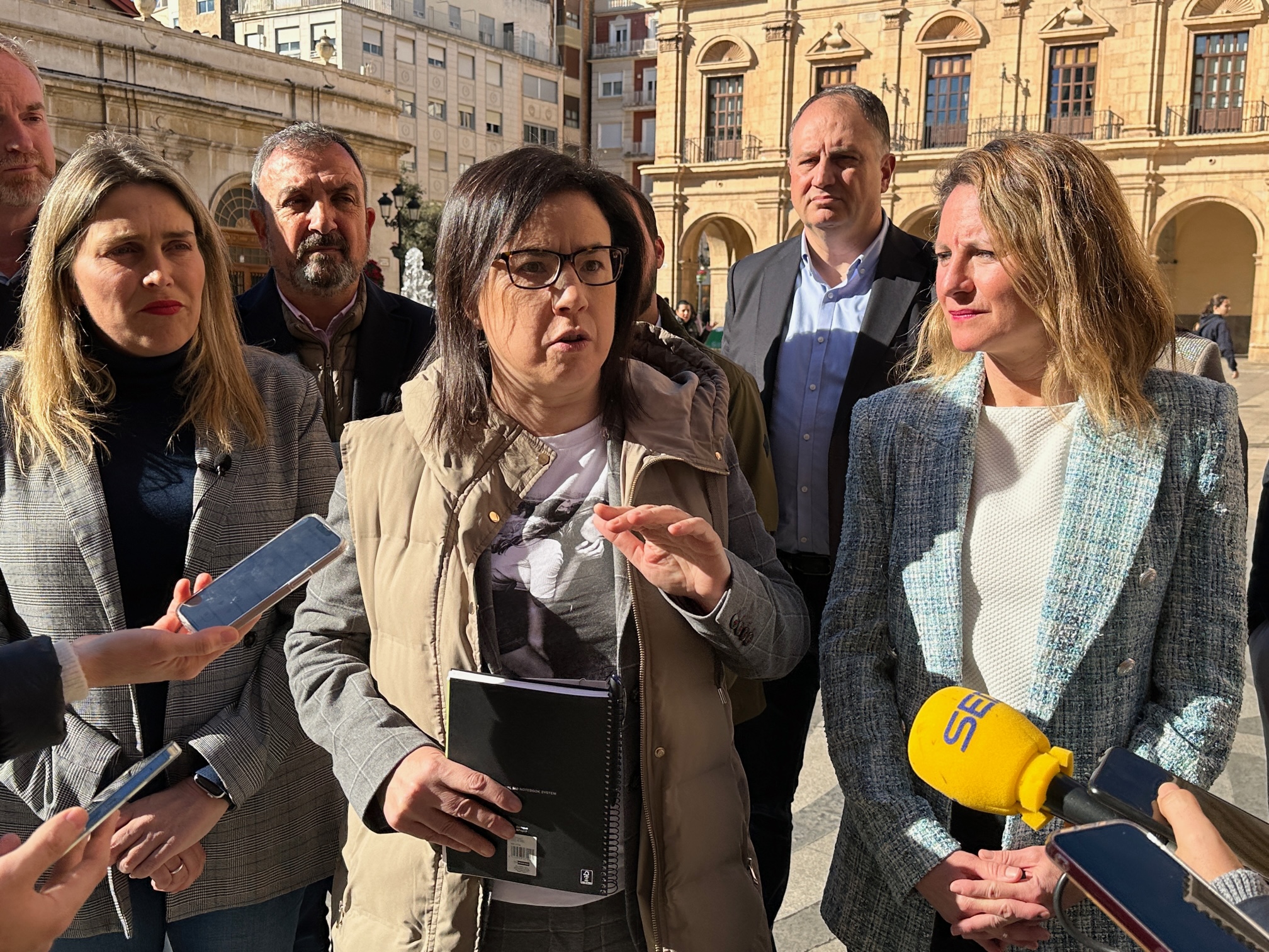 Vázquez (PP) promete en Castelló la creación de una oficina de la 'desokupación' a nivel municipal 