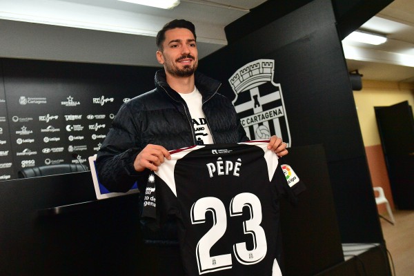 Pêpê, en el Efesé: 