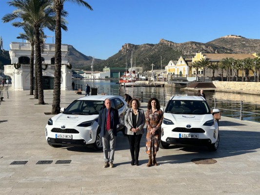La Autoridad Portuaria adquiere otros cuatro vehículos eficientes para mejorar su flota y apostar por la sostenibilidad