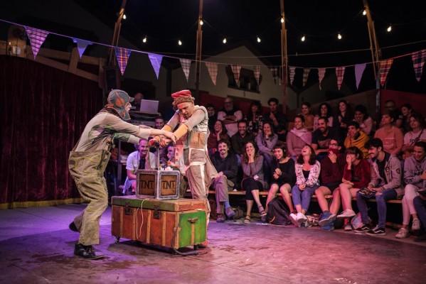 Doce espectáculos llevan el teatro, el circo, la danza y la música 'A pie de calle' en Murcia