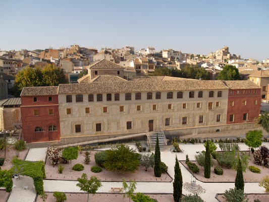 Lo rural tiene encanto en la Región: de un hotel en un convento a alojarse en la casa de un obispo