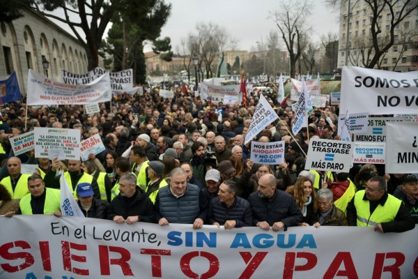 Los agricultores toman el centro de Madrid para salvar el Trasvase Tajo-Segura