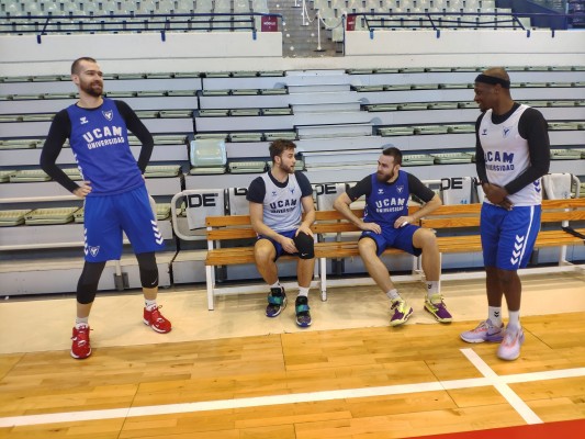 El UCAM CB, con la plantilla al completo, inicia la repesca europea ante el Pinar turco en casa