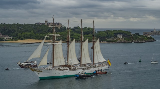 El Bio Hespérides y los submarinos Tramontana e Isaac Peral, en el calendario de la Armada para este 2023