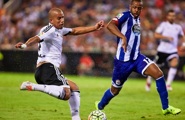 El Tottenham entra en la puja por fichar a Feghouli