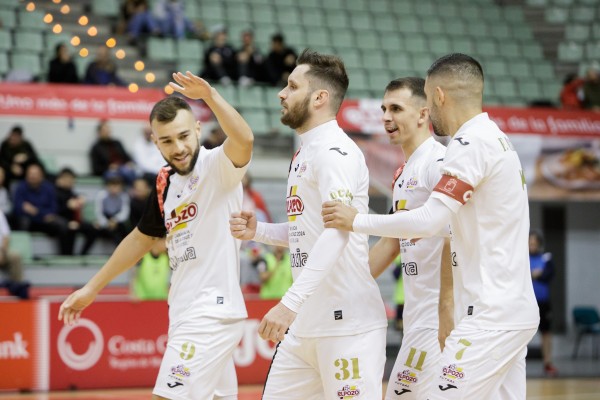 ElPozo sigue firme en casa al ganar sufriendo su sexto partido seguido como local