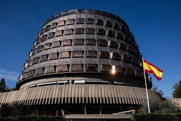 Los partidos presentan casi una veintena de escritos al TC ante la reforma que busca renovar el tribunal