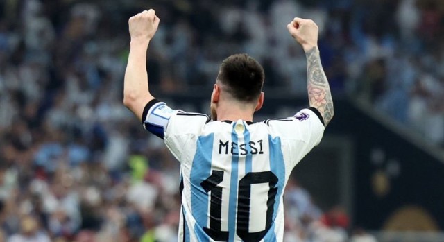 Messi y Argentina tocan el cielo en Catar