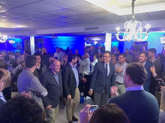 Ballesta se lanza a por la Alcaldía de Murcia arropado por Tellado, López Miras y 1.000 fieles