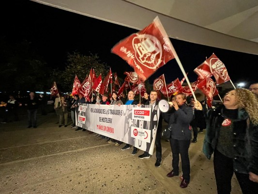 Las protestas por el convenio de la hostelería irrumpen en los Premios de la Gastronomía