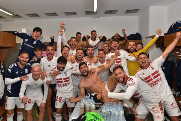 El Efesé, con el liderato a tiro de victoria, ha ganado ya cinco partidos con goles postreros 