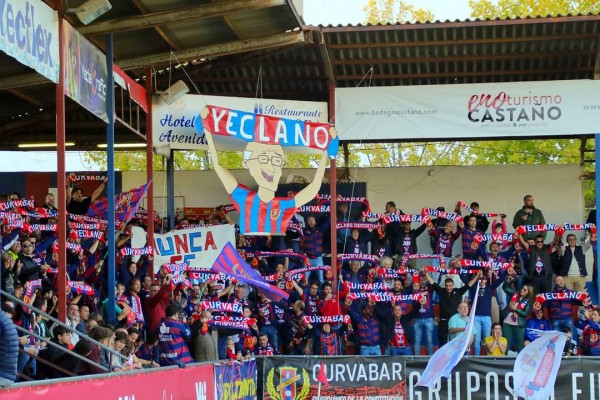 El Yeclano, nueve jornadas sin perder, empata ante el Antequera, líder del grupo 4 de Segunda RFEF