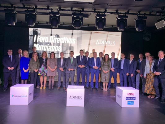 Los ejecutivos analizan la actualidad económica en el I Foro de Directivos Murcianos 