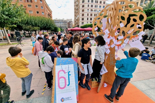 Castelló reivindica la ciudad como espacio  educativo para transformar la sociedad