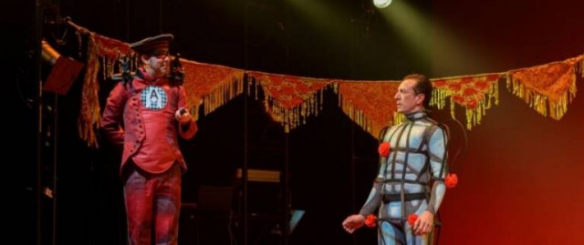 Una verbena castiza entre alienígenas: Ron Lalá lleva su planeta castizo al Romea