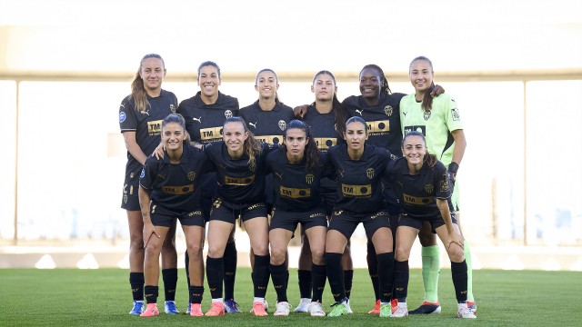El Valencia Femenino saldrá con la senyera, el himno y vestirá de negro en Tenerife