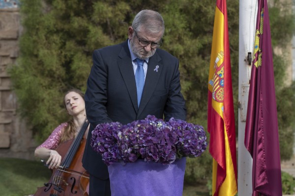 Respeto y unión en la Asamblea ante el testimonio de las víctimas de la violencia de género