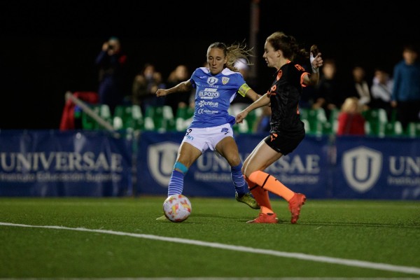 El Alhama CF llega a octavos de final de la Copa de la Reina al ganar al Valencia por 1-0 
