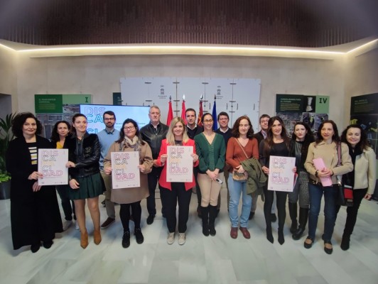 Murcia le da voz a las personas con discapacidad para conmemorar su día internacional