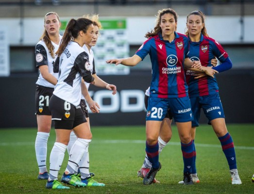 Escalar en la Liga pasa por ganar en Mestalla
