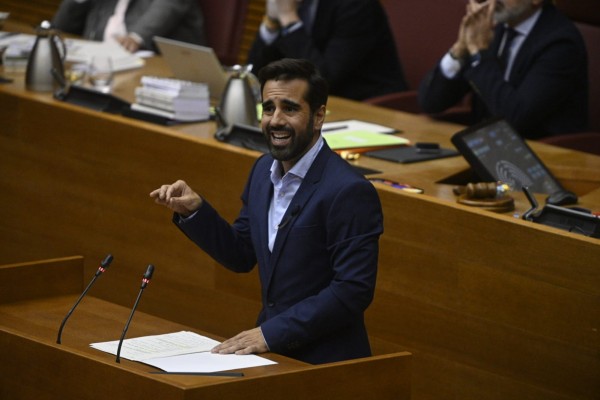 Muñoz (PSPV) compara la gestión de la Dana con la del accidente de metro: 