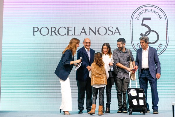 Porcelanosa arranca la celebración de su 50 aniversario con un evento de lo más familiar
