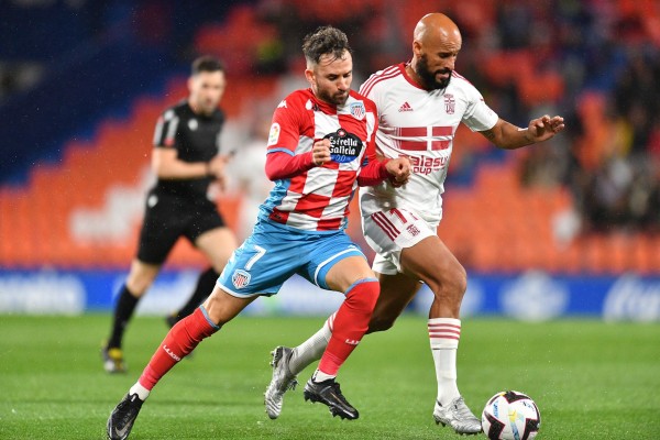 El Efesé se queda a medias en Lugo pero sigue en puesto de promoción de ascenso 