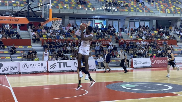 El Odilo Cartagena, cerca de la cola en la LEB Plata tras perder en casa ante el Sant Antoni (60-64) 