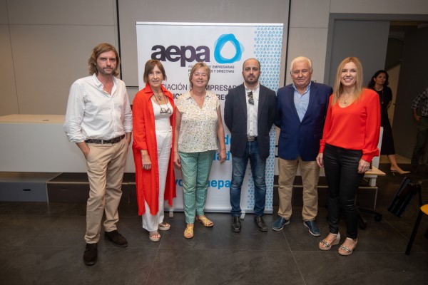 Los retos de las empresas familiares tras el relevo generacional, según Marjal y ESOC