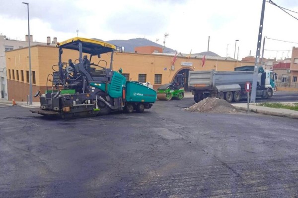 Cartagena invierte cerca de 54.000 euros en renovar el asfalto en Santa Lucía, Los Mateos y la calle de Alumbres